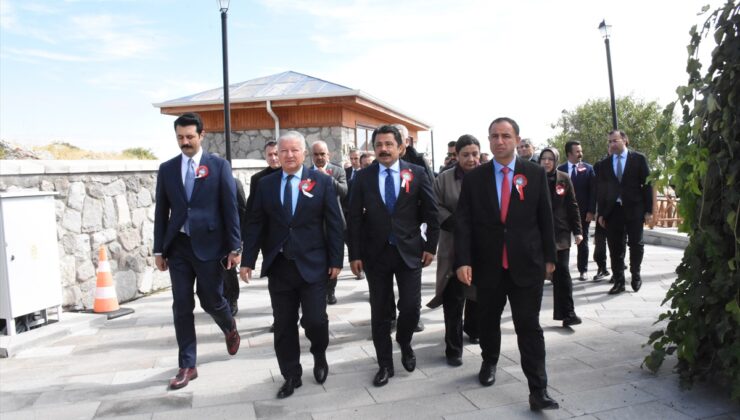 Yunus Emre, Aksaray’ın Ortaköy ilçesindeki anıt mezarında dualarla anıldı